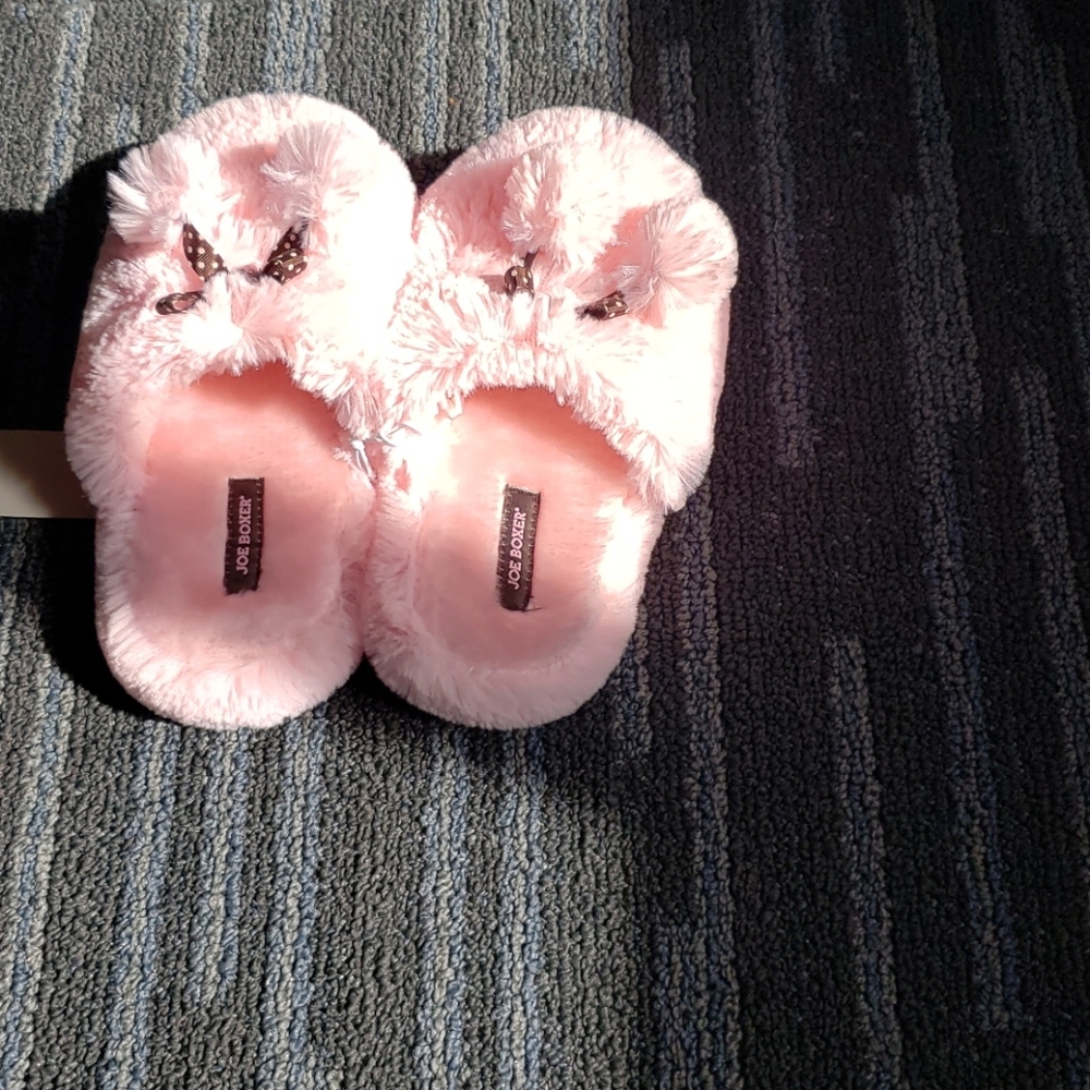 GIRLS SLIPPERS
